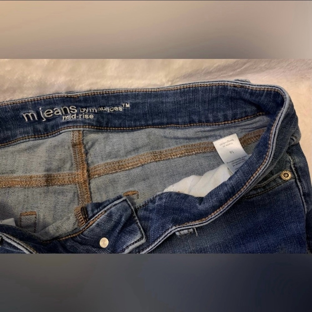 Maurices mid-rise m jeans Denim Shorts - Picture 2 of 4